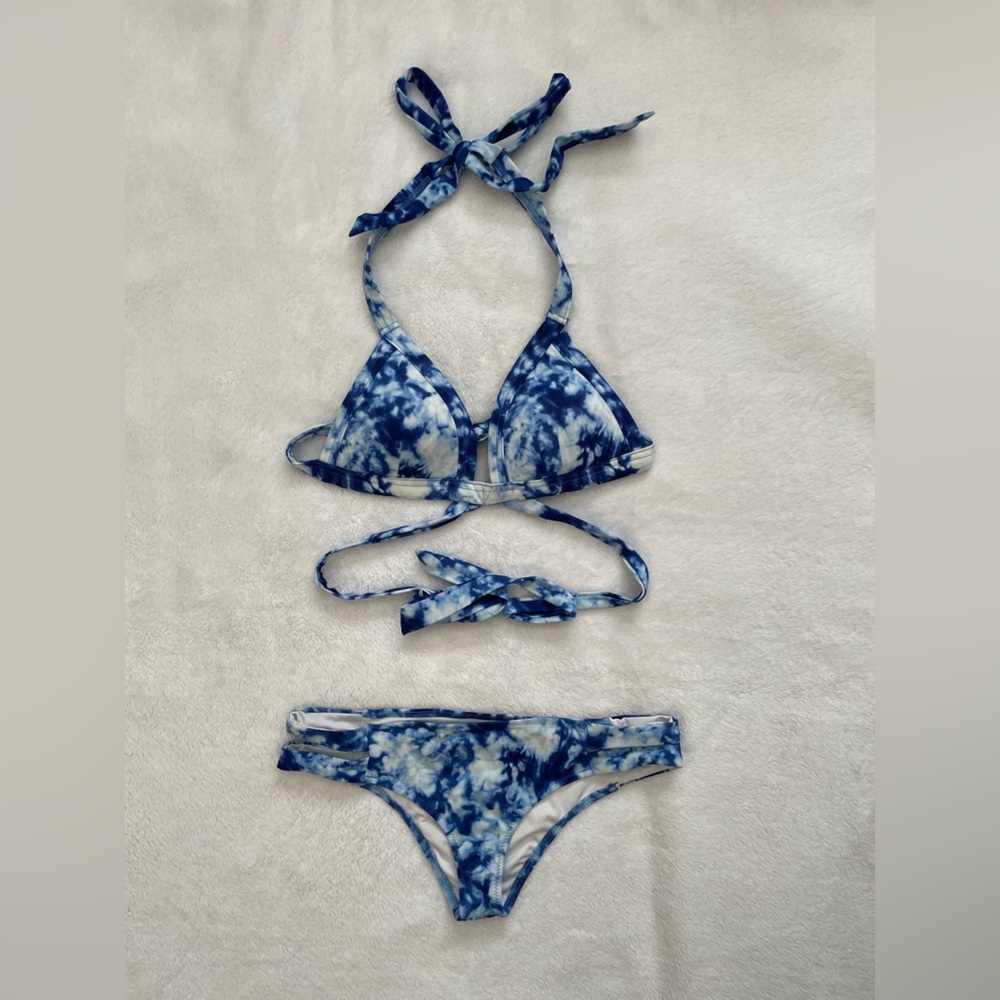PINK Victoria's Secret Blue Tie-Dye Bikini size XS
